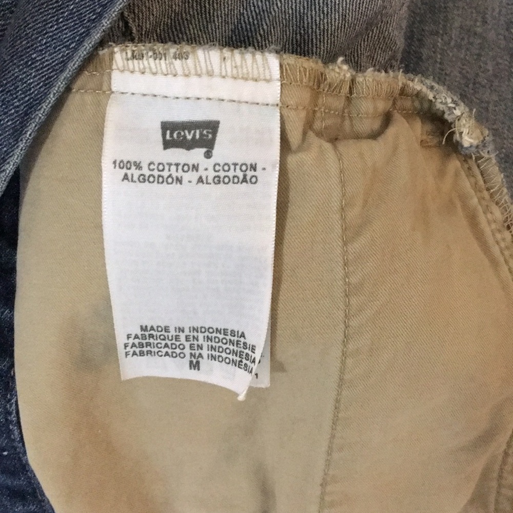 Women’s Levi’s jean jacket - Picture 5 of 6
